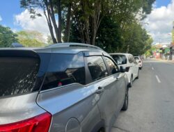 Dishub Samarinda Pastikan Tidak Ada Retribusi Parkir di Jalan Pangeran Suriansyah, Kendaraan yang Parkir Akan Ditindak