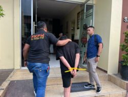 Pria 24 Tahun Ditangkap Warga Usai Diduga Jambret Pengunjung di Toilet Teras Samarinda, Korban Sempat Dicekik