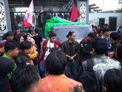 Aliansi Rakyat Kaltim Kembali Turun ke Jalan, Aksi Kawal Hak Angket di DPRD Dijaga 750 Personel Gabungan