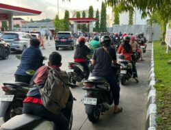 Pertamax Naik Lebih dari Rp4.000 per Liter, Pengendara di Samarinda Pilih Antre Setengah Jam Demi Pertalite