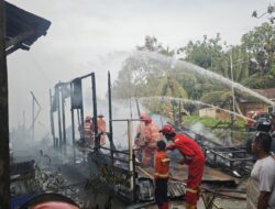 Rumah Kosong Saat Kebakaran, Tiga Bangunan di Sungai Keledang Samarinda Seberang Hangus Dilalap Api