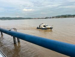 Cuaca Buruk dan Arus Kuat Diduga Jadi Pemicu Insiden Tongkang di Samarinda yang Menyenggol Pipa Distribusi Air