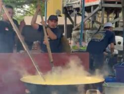 Langgar Al Falah Samarinda Hidupkan Tradisi Bubur Asyura, Lebih dari 3.000 Porsi Dibagikan ke Warga Sekitar