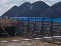 KSOP Bekukan Izin Keagenan Kapal dan Jatuhkan SP3 kepada Nakhoda usai Tongkang Serempet Proyek Soluna 9